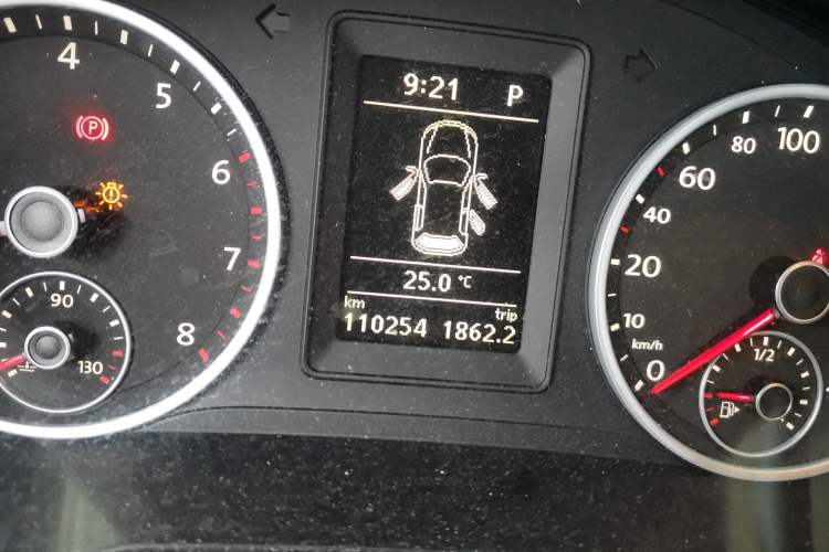 Used Volkswagen Tiguan 2013 1.8 TSI Automatic Two-Wheel Drive Comfort Edition Odometer Close Up