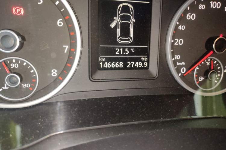 Used Volkswagen Tiguan 2013 1.8 TSI Automatic Two-Wheel Drive Comfort Edition Odometer Close Up