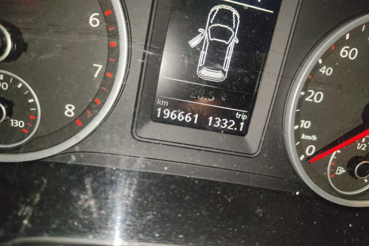 Used Volkswagen Tiguan 2013 1.8 TSI Automatic Two-Wheel Drive Comfort Edition Odometer Close Up