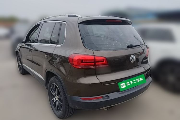 Used Volkswagen Tiguan 2013 1.8 TSI Automatic All-Wheel Drive Luxury Model Rear Left 45 Deg