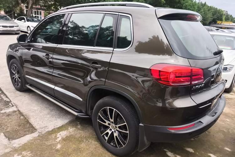 Used Volkswagen Tiguan 2013 1.8TSI Automatic Two-Wheel Drive Luxury Model Rear Left 45 Deg