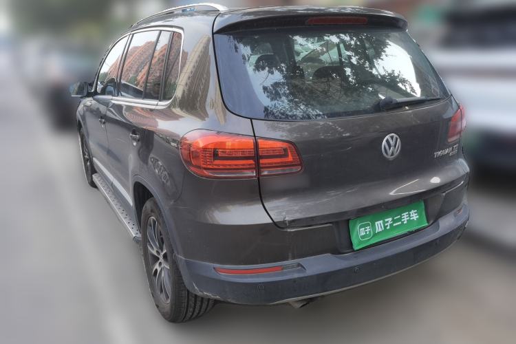 Used Volkswagen Tiguan 2013 1.8 TSI Automatic All-Wheel Drive Luxury Model Rear Left 45 Deg