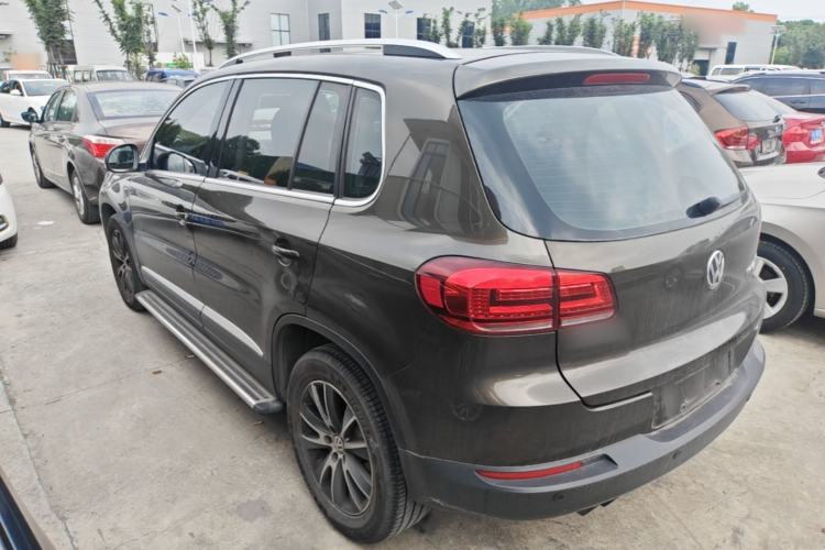 Used Volkswagen Tiguan 2013 1.8 TSI Automatic All-Wheel Drive Luxury Model Rear Left 45 Deg