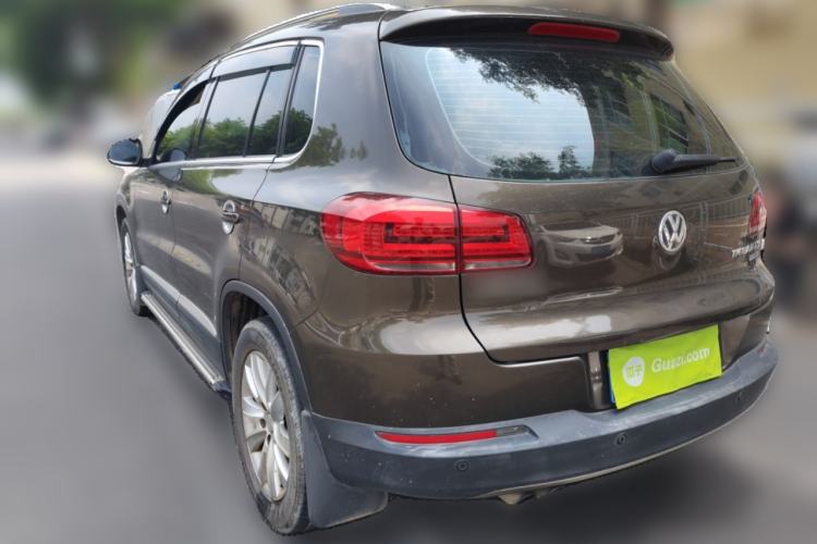 Used Volkswagen Tiguan 2013 1.8 TSI Automatic All-Wheel Drive Luxury Model Rear Left 45 Deg