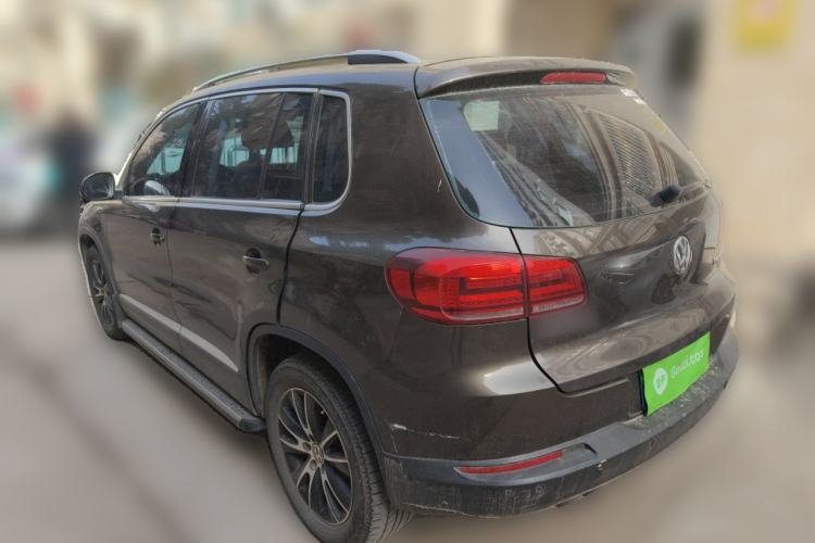Used Volkswagen Tiguan 2013 1.8 TSI Automatic All-Wheel Drive Luxury Model Rear Left 45 Deg