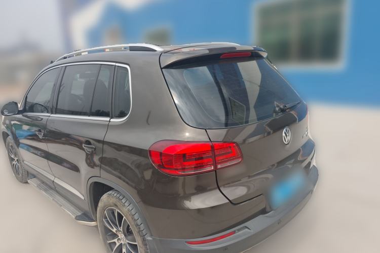 Used Volkswagen Tiguan 2013 1.8 TSI Automatic All-Wheel Drive Luxury Model Rear Left 45 Deg