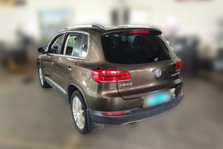 Used Volkswagen Tiguan 2013 2.0 TSI Automatic All-Wheel Drive Luxury Edition Rear Left 45 Deg