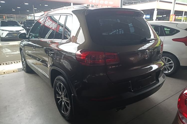 Used Volkswagen Tiguan 2013 1.8 TSI Automatic All-Wheel Drive Luxury Model Rear Left 45 Deg