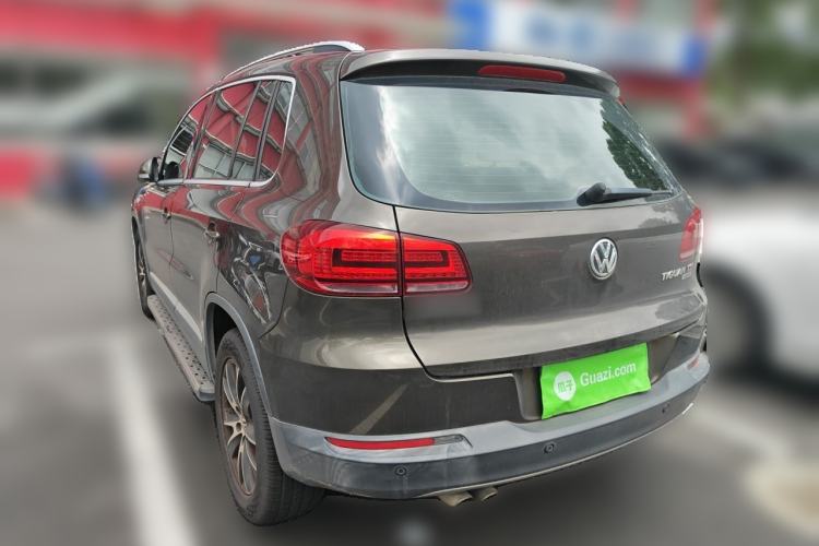 Used Volkswagen Tiguan 2013 1.8 TSI Automatic All-Wheel Drive Luxury Model Rear Left 45 Deg