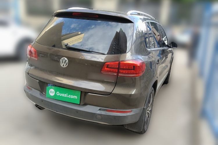 Used Volkswagen Tiguan 2013 2.0 TSI Automatic All-Wheel Drive Luxury Edition Rear Right 45 Deg