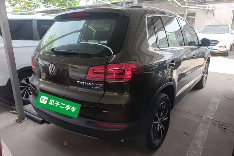 Used Volkswagen Tiguan 2013 2.0 TSI Automatic All-Wheel Drive Luxury Edition Rear Right 45 Deg