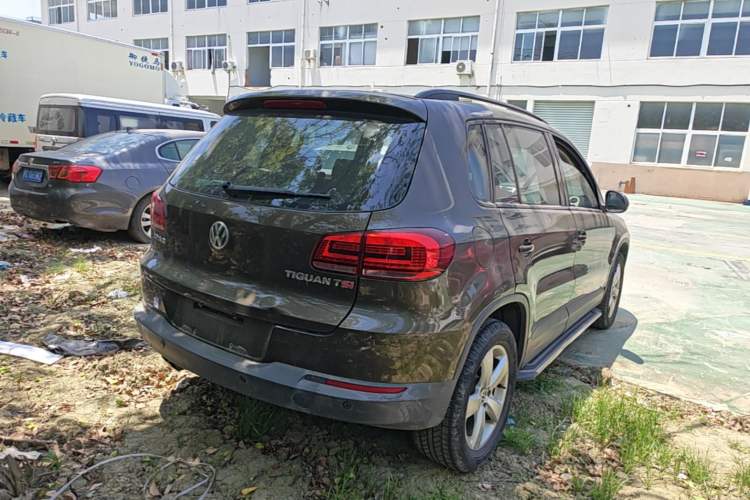 Used Volkswagen Tiguan 2013 1.8 TSI Automatic Two-Wheel Drive Comfort Edition Rear Right 45 Deg