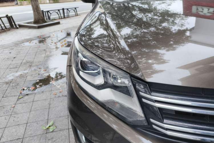 Used Volkswagen Tiguan 2013 1.8TSI Automatic Two-Wheel Drive Luxury Model Right Front Headlight