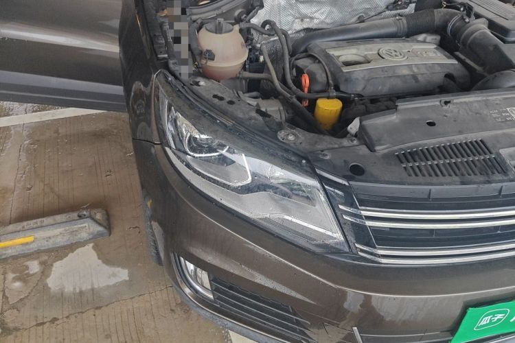 Used Volkswagen Tiguan 2013 1.8 TSI Automatic Two-Wheel Drive Comfort Edition Right Front Headlight