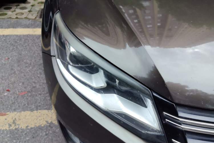 Used Volkswagen Tiguan 2013 1.8 TSI Automatic Two-Wheel Drive Comfort Edition Right Front Headlight