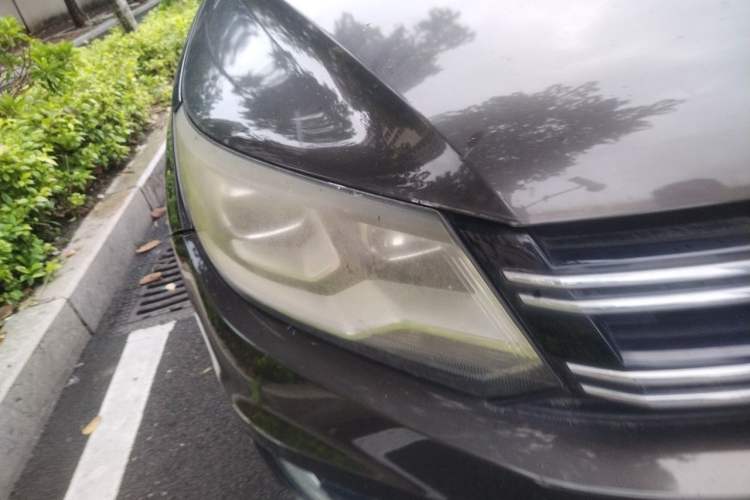 Used Volkswagen Tiguan 2013 1.8 TSI Automatic Two-Wheel Drive Comfort Edition Right Front Headlight