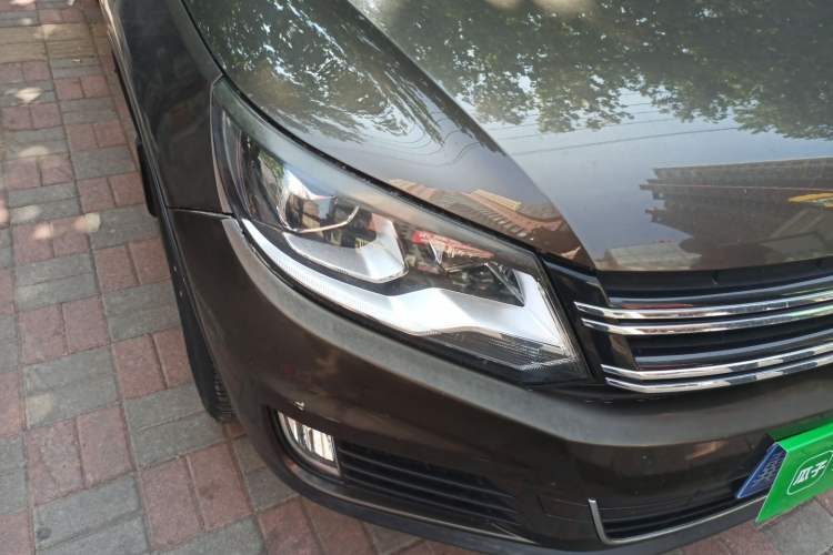 Used Volkswagen Tiguan 2013 1.8TSI Automatic Two-Wheel Drive Luxury Model Right Front Headlight