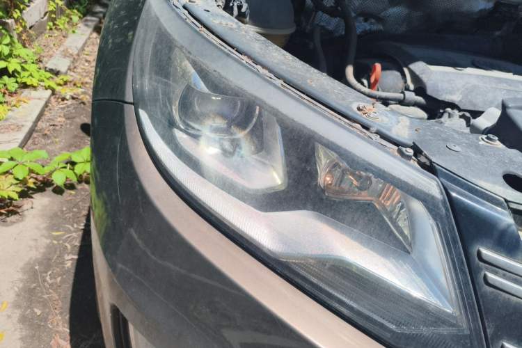Used Volkswagen Tiguan 2013 1.8TSI Automatic Two-Wheel Drive Luxury Model Right Front Headlight