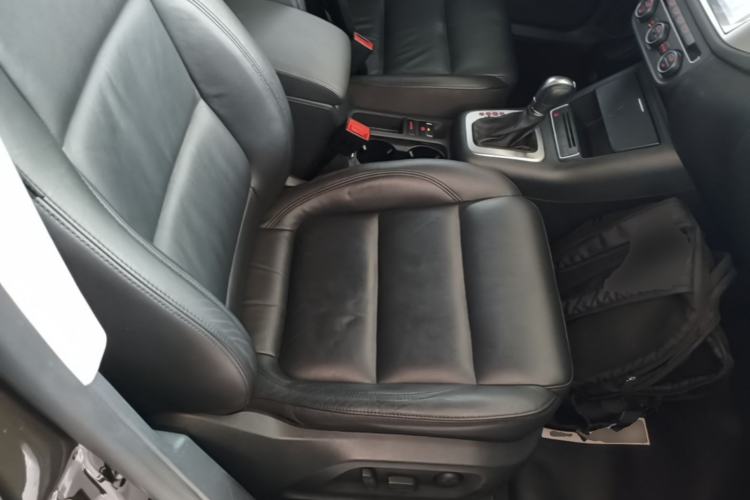 Used Volkswagen Tiguan 2013 1.8 TSI Automatic Two-Wheel Drive Comfort Edition Right Front Seat