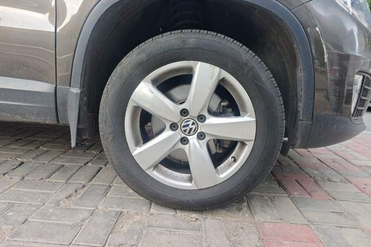 Used Volkswagen Tiguan 2013 1.8 TSI Automatic Two-Wheel Drive Comfort Edition Right Front Wheel Hub