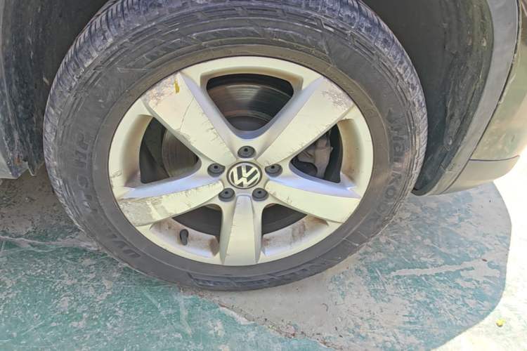 Used Volkswagen Tiguan 2013 1.8 TSI Automatic Two-Wheel Drive Comfort Edition Right Front Wheel Hub