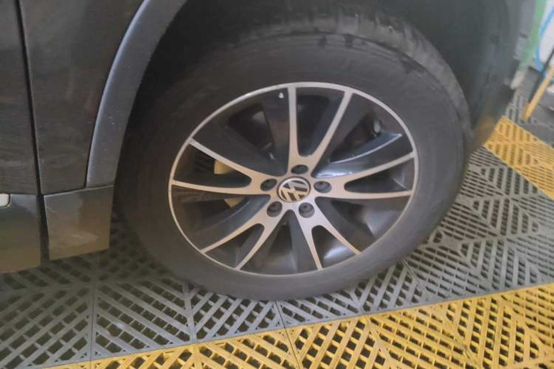 Used Volkswagen Tiguan 2013 1.8TSI Automatic Two-Wheel Drive Luxury Model Right Front Wheel Hub