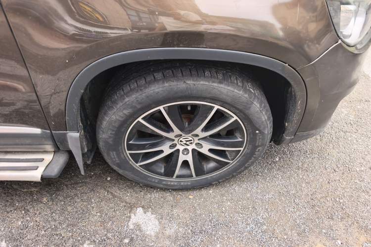 Used Volkswagen Tiguan 2013 1.8TSI Automatic Two-Wheel Drive Luxury Model Right Front Wheel Hub