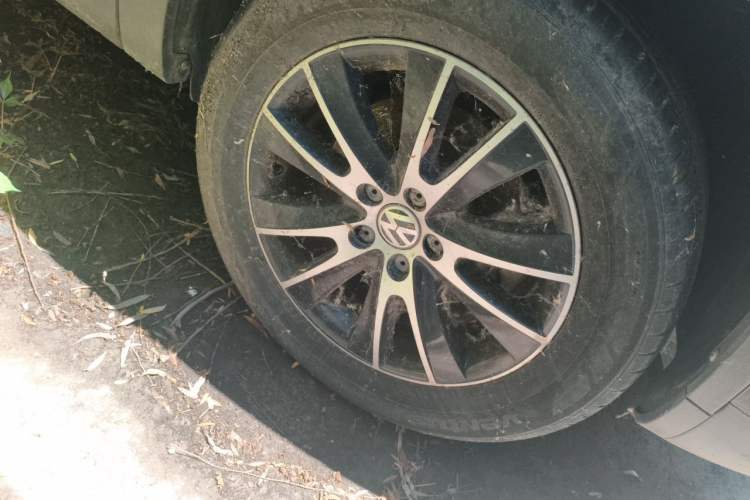 Used Volkswagen Tiguan 2013 1.8TSI Automatic Two-Wheel Drive Luxury Model Right Front Wheel Hub