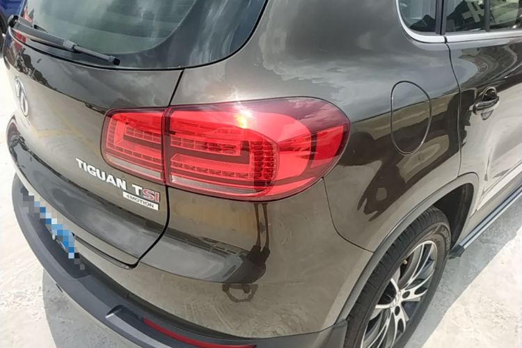 Used Volkswagen Tiguan 2013 1.8 TSI Automatic All-Wheel Drive Luxury Model Right Rear Taillight