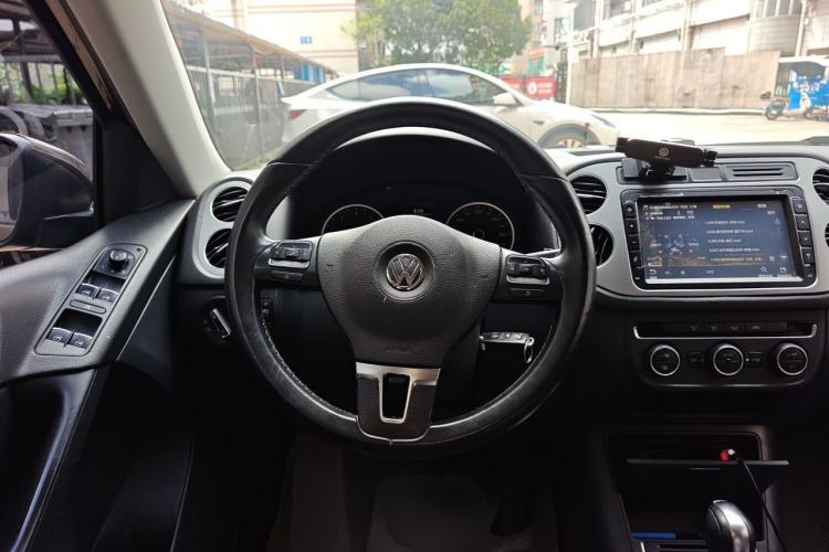 Used Volkswagen Tiguan 2013 1.8TSI Automatic All-Wheel-Drive Comfort Edition Steering Wheel