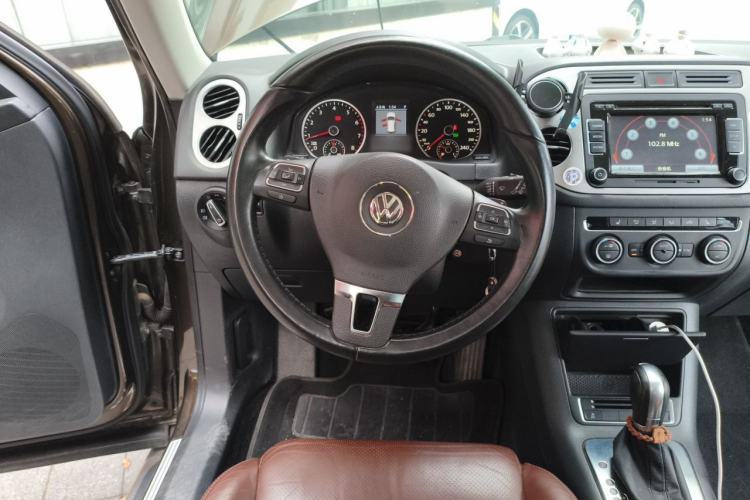Used Volkswagen Tiguan 2013 1.8TSI Automatic Two-Wheel Drive Luxury Model Steering Wheel