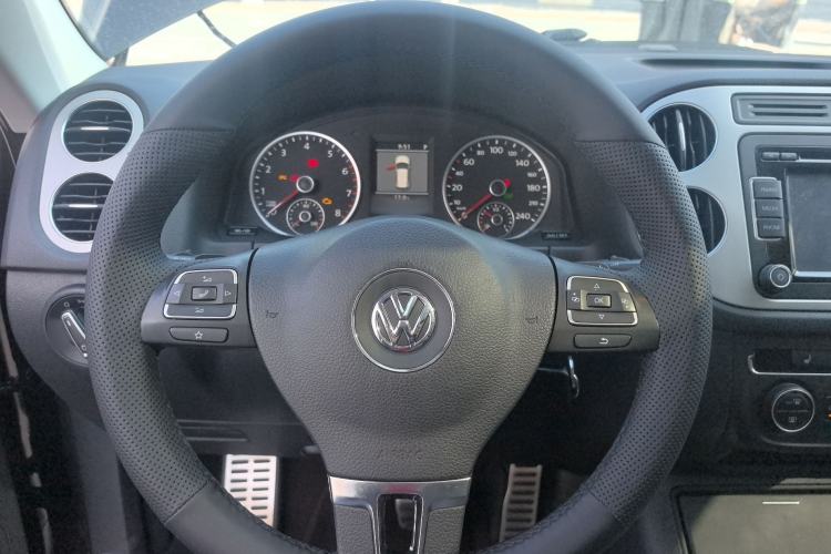 Used Volkswagen Tiguan 2013 1.8TSI Automatic Two-Wheel Drive Luxury Model Steering Wheel