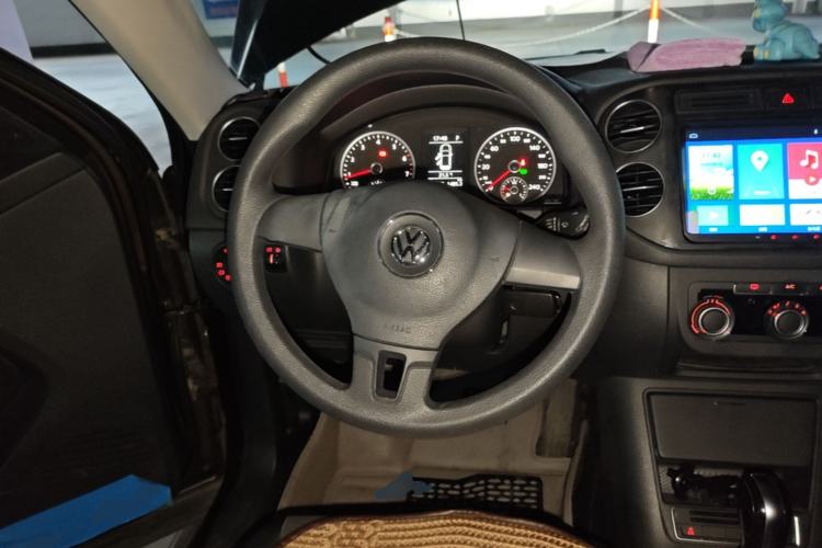 Used Volkswagen Tiguan 2013 1.8TSI Automatic Two-Wheel Drive Trend Edition Steering Wheel