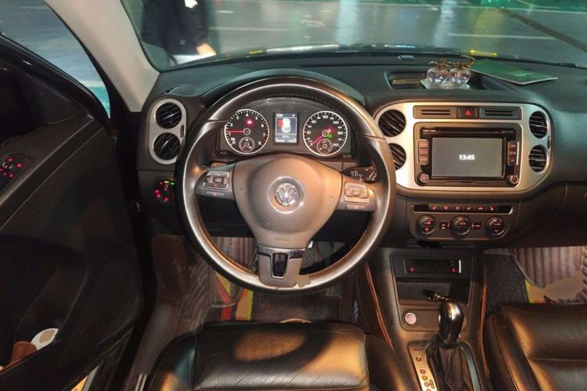 Used Volkswagen Tiguan 2013 2.0 TSI Automatic All-Wheel Drive Luxury Edition Steering Wheel