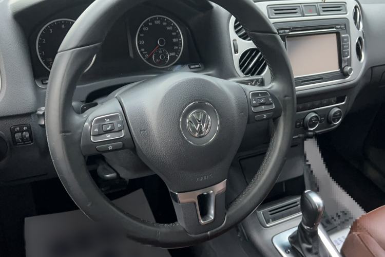 Used Volkswagen Tiguan 2013 1.8TSI Automatic Two-Wheel Drive Luxury Model Steering Wheel