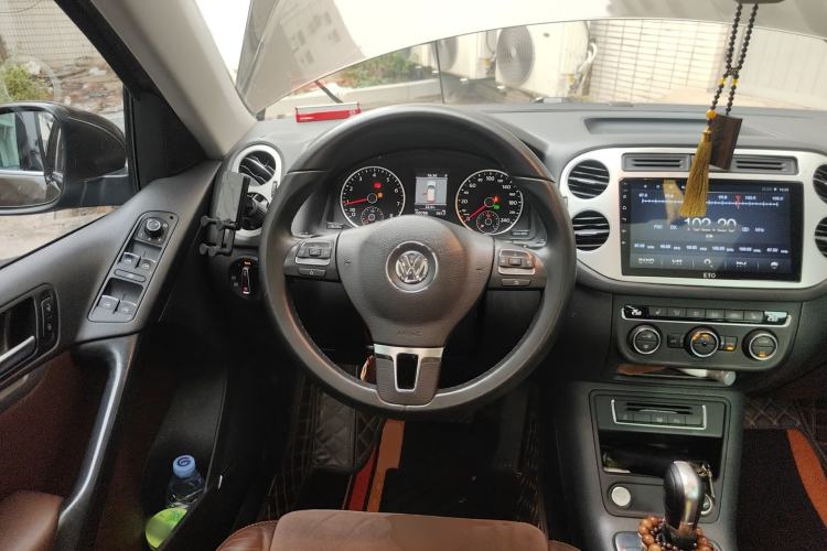 Used Volkswagen Tiguan 2013 2.0 TSI Automatic All-Wheel-Drive Flagship Edition Steering Wheel
