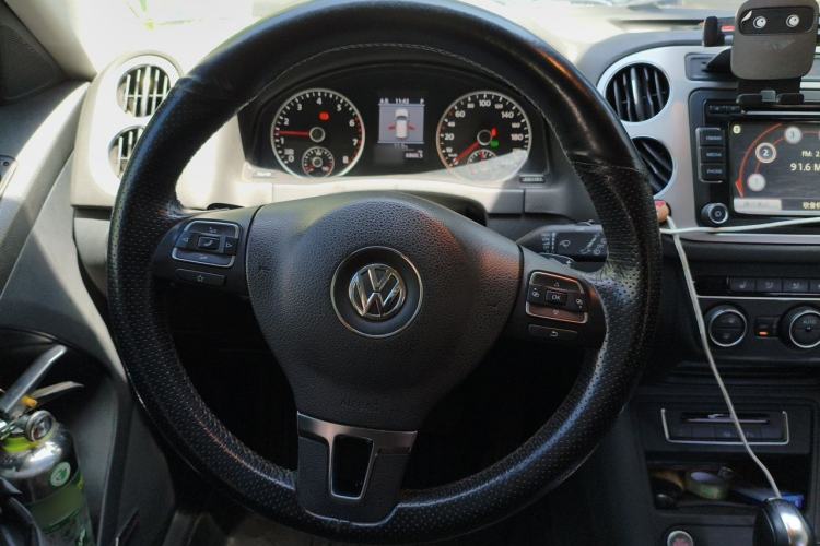 Used Volkswagen Tiguan 2013 1.8TSI Automatic Two-Wheel Drive Luxury Model Steering Wheel