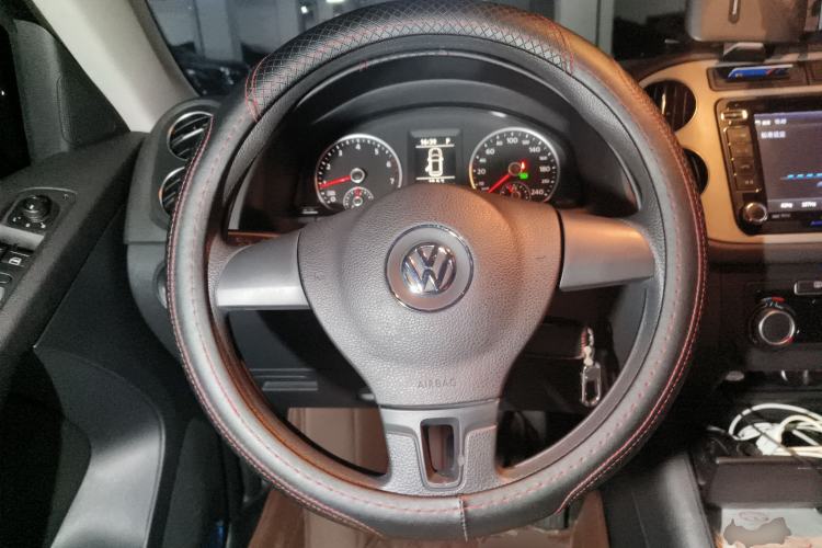 Used Volkswagen Tiguan 2013 1.8TSI Automatic Two-Wheel Drive Trend Edition Steering Wheel