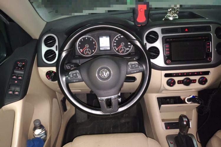 Used Volkswagen Tiguan 2013 1.8TSI Automatic Two-Wheel Drive Luxury Model Steering Wheel