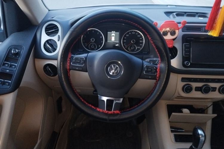 Used Volkswagen Tiguan 2013 1.8TSI Automatic Two-Wheel Drive Luxury Model Steering Wheel