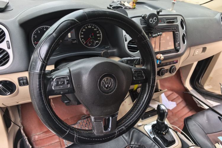 Used Volkswagen Tiguan 2013 1.8TSI Automatic Two-Wheel Drive Luxury Model Steering Wheel