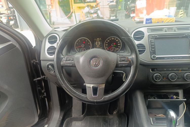 Used Volkswagen Tiguan 2013 1.8TSI Automatic All-Wheel-Drive Comfort Edition Steering Wheel