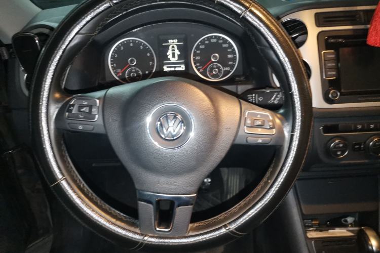 Used Volkswagen Tiguan 2013 1.8TSI Automatic Two-Wheel Drive Luxury Model Steering Wheel