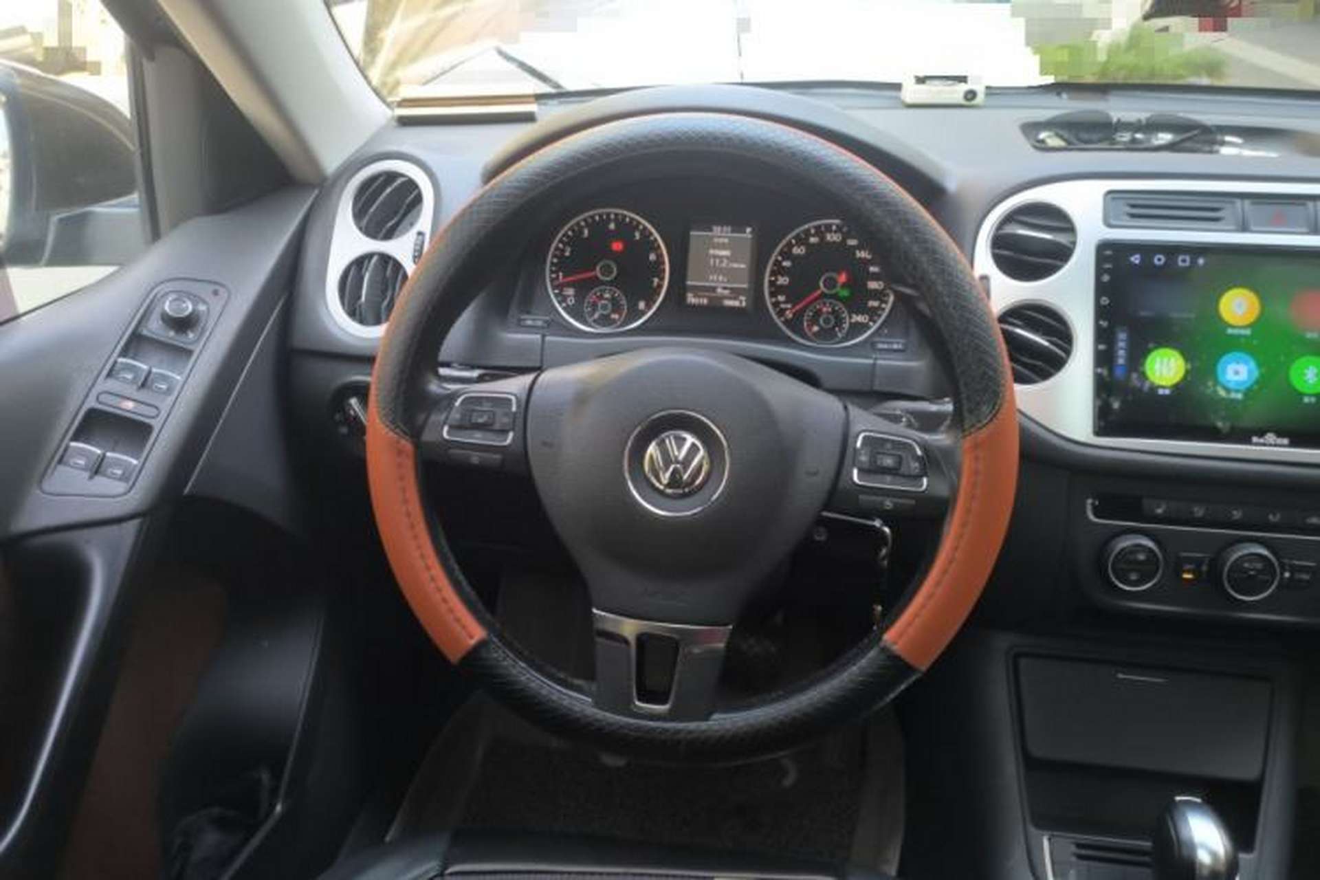 Used Volkswagen Tiguan 2013 1.8 TSI Automatic All-Wheel Drive Luxury Model Steering Wheel