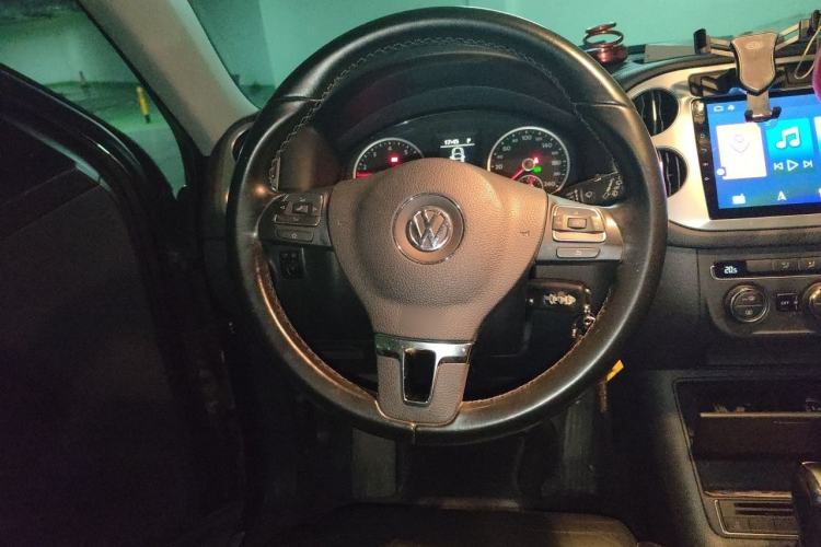 Used Volkswagen Tiguan 2013 1.8 TSI Automatic Two-Wheel Drive Comfort Edition Steering Wheel