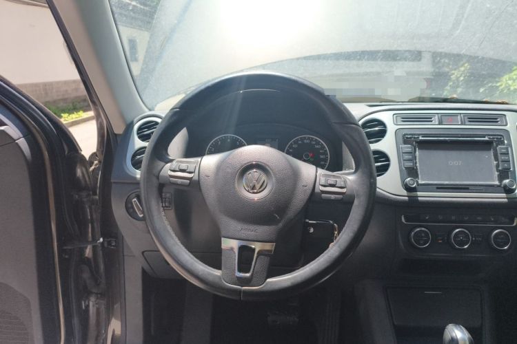 Used Volkswagen Tiguan 2013 1.8TSI Automatic Two-Wheel Drive Luxury Model Steering Wheel