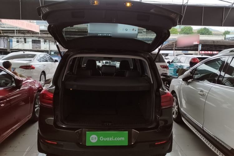 Used Volkswagen Tiguan 2013 1.8 TSI Automatic Two-Wheel Drive Comfort Edition Trunk