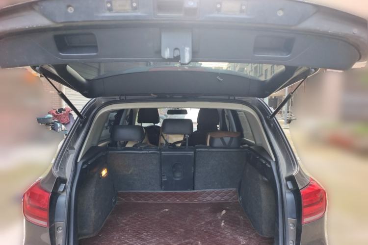 Used Volkswagen Tiguan 2013 2.0 TSI Automatic All-Wheel Drive Luxury Edition Trunk