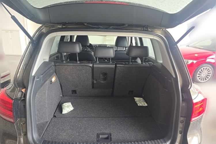 Used Volkswagen Tiguan 2013 1.8TSI Automatic Two-Wheel Drive Luxury Model Trunk