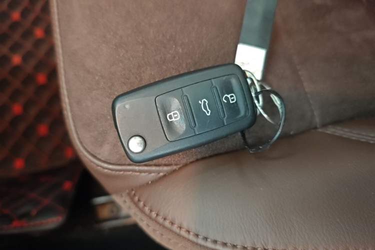Used Volkswagen Tiguan 2013 2.0 TSI Automatic All-Wheel-Drive Flagship Edition Vehicle Key